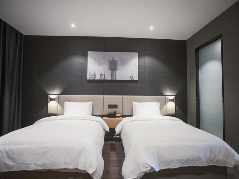 Thank Inn Chain Hotel Hunan Huaihua Hecheng District South High Speed Rail Station Buitenkant foto
